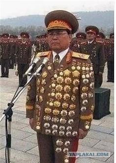 Нажмите на изображение для увеличения.

Название:	generaly-severnoi-korei-v-medaliakh-foto-11.jpg
Просмотров:	926
Размер:	97.1 Кб
ID:	4351504