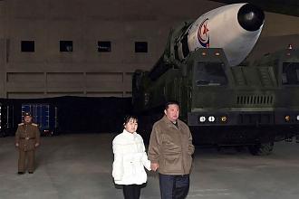 Нажмите на изображение для увеличения.

Название:	kim-pic_32ratio_900x600-900x600-42032.jpg
Просмотров:	80
Размер:	75.0 Кб
ID:	4554619